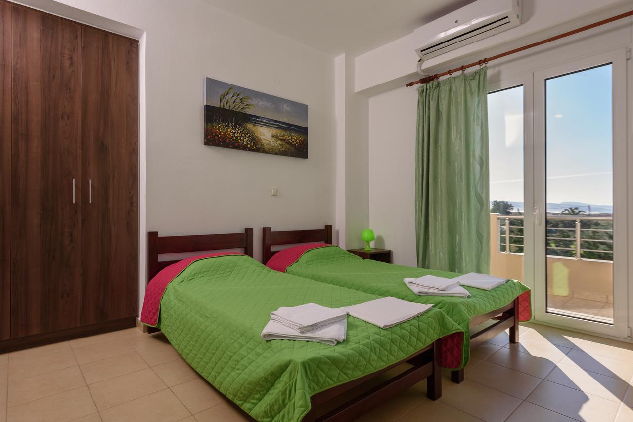 Elpidis Villa Kokkinos Pirgos Exterior foto