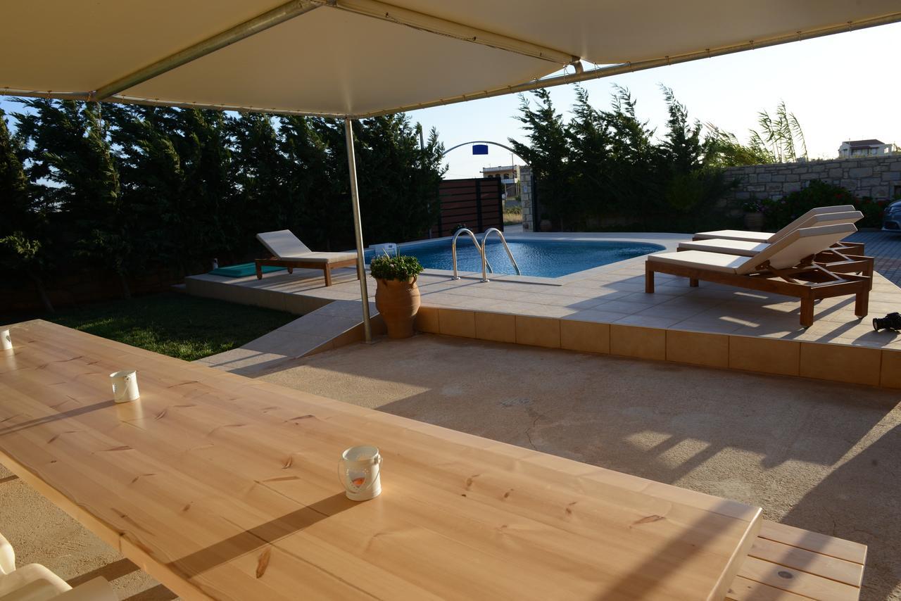 Elpidis Villa Kokkinos Pirgos Exterior foto